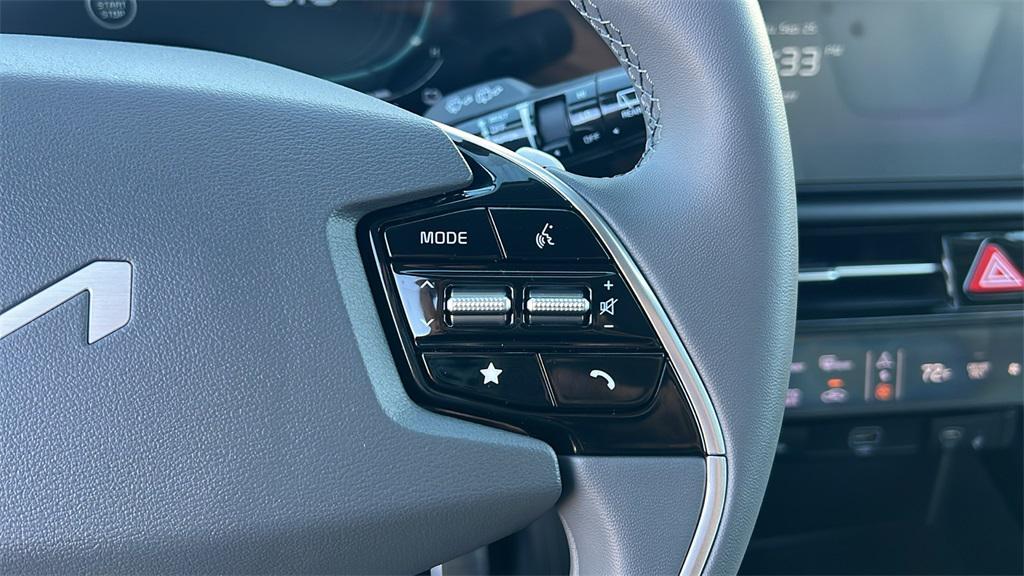new 2025 Kia Niro car, priced at $34,230