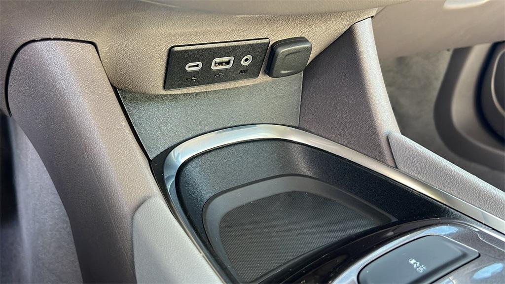 used 2022 Chevrolet Malibu car, priced at $18,797