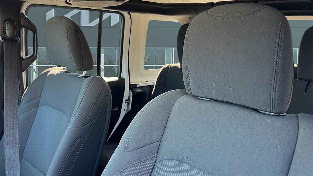 used 2021 Jeep Wrangler Unlimited car, priced at $27,777