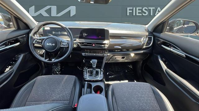 new 2025 Kia Seltos car, priced at $27,050