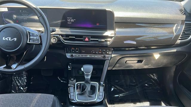 new 2025 Kia Seltos car, priced at $27,050