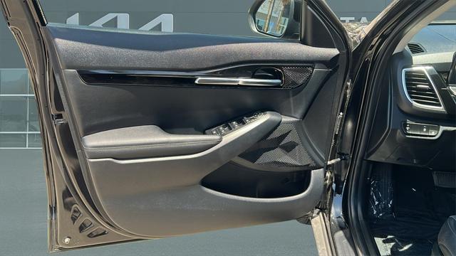 new 2025 Kia Seltos car, priced at $27,050