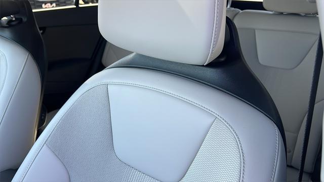 new 2025 Kia Niro car, priced at $31,510