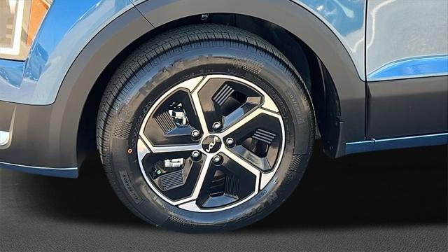 new 2025 Kia Niro car, priced at $31,510