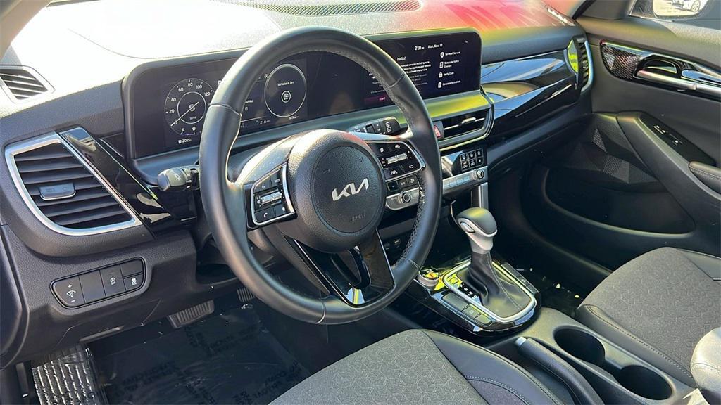 used 2024 Kia Seltos car, priced at $22,895