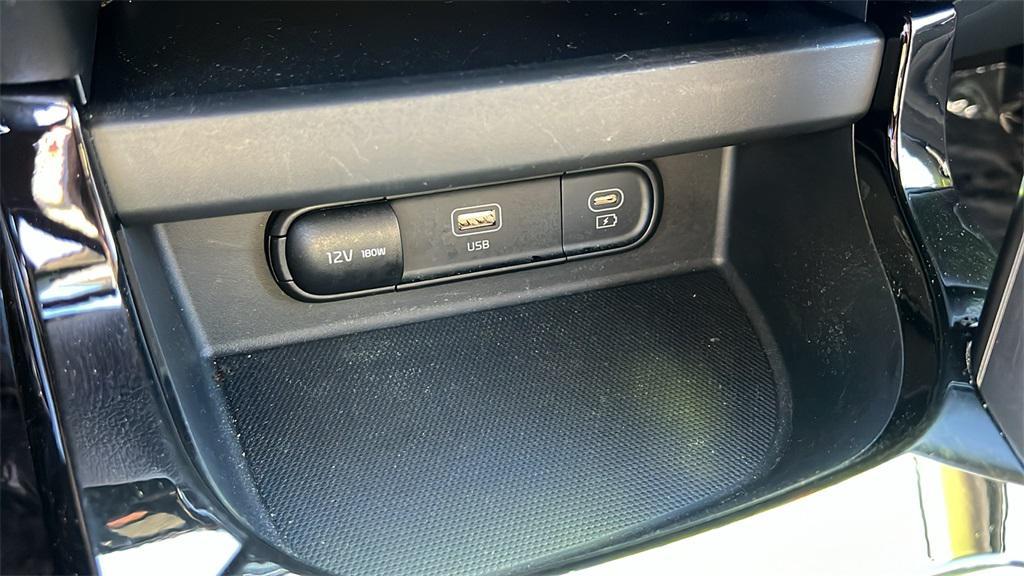 used 2024 Kia Seltos car, priced at $22,895