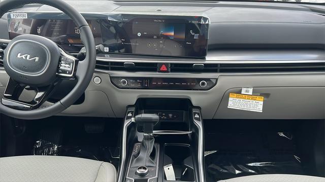 new 2025 Kia Sorento car, priced at $39,205