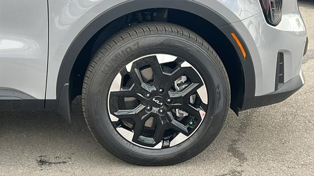 new 2025 Kia Sorento car, priced at $39,205
