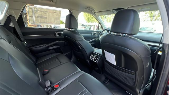 new 2025 Kia Sorento car, priced at $38,685