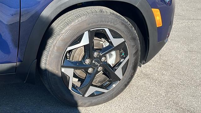 new 2025 Kia Seltos car, priced at $27,655