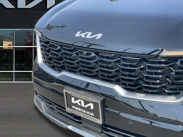 new 2025 Kia Sorento Hybrid car, priced at $47,093