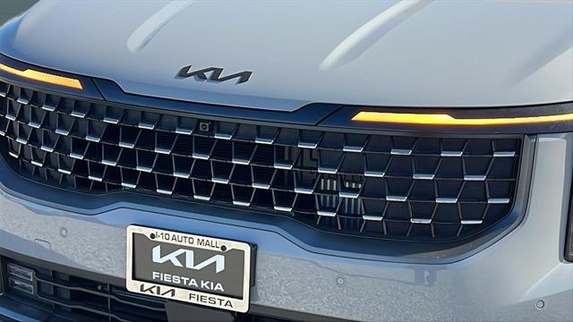 new 2025 Kia Carnival Hybrid car, priced at $51,576