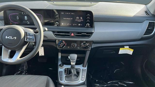 new 2025 Kia Seltos car, priced at $26,155