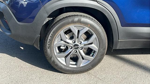 new 2025 Kia Seltos car, priced at $26,155