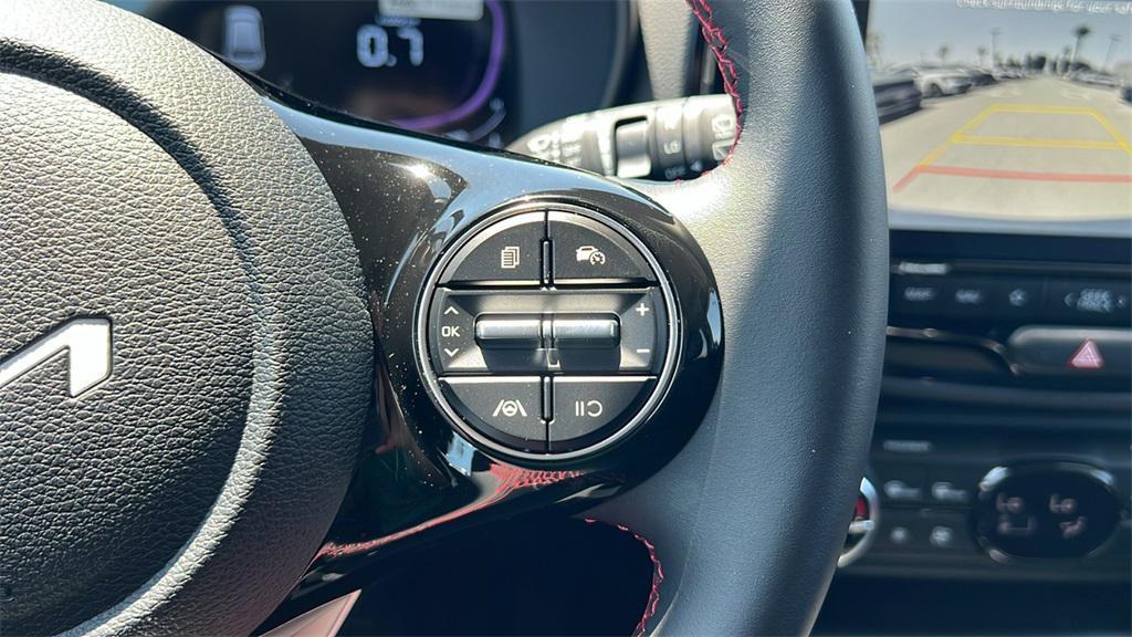 new 2025 Kia Soul car, priced at $28,060