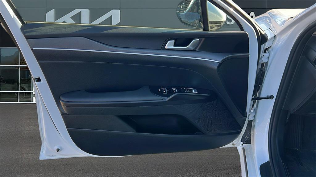 new 2026 Kia K5 car, priced at $29,400