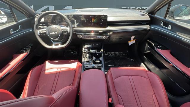 new 2025 Kia K5 car