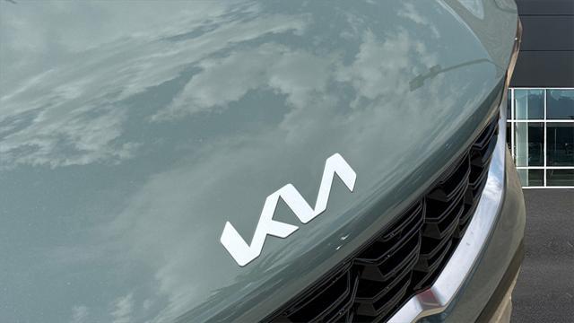 new 2025 Kia Sorento Plug-In Hybrid car, priced at $50,079