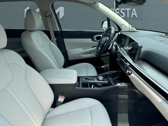 new 2025 Kia Sorento Plug-In Hybrid car, priced at $50,079