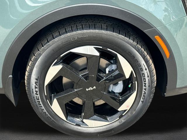 new 2025 Kia Sorento Plug-In Hybrid car, priced at $50,079