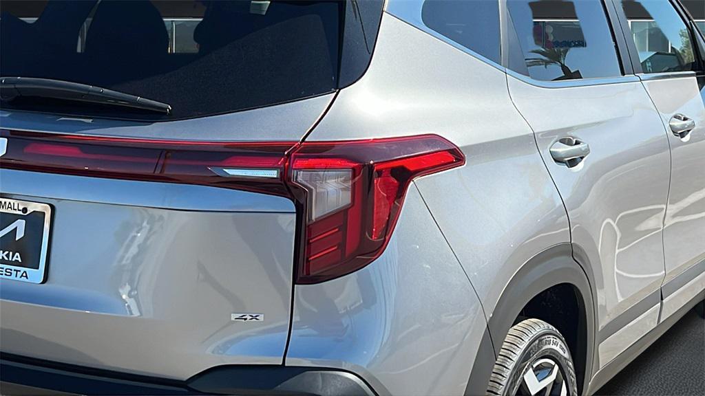 new 2026 Kia Seltos car, priced at $33,775