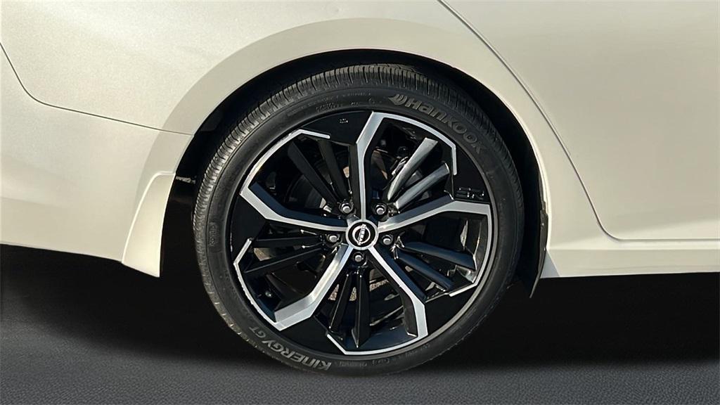 used 2023 Nissan Altima car, priced at $22,361
