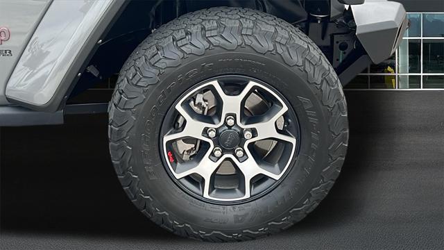 used 2021 Jeep Wrangler Unlimited car, priced at $43,037