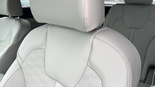 new 2025 Kia Sorento car, priced at $42,530