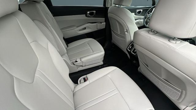 new 2025 Kia Sorento car, priced at $42,530