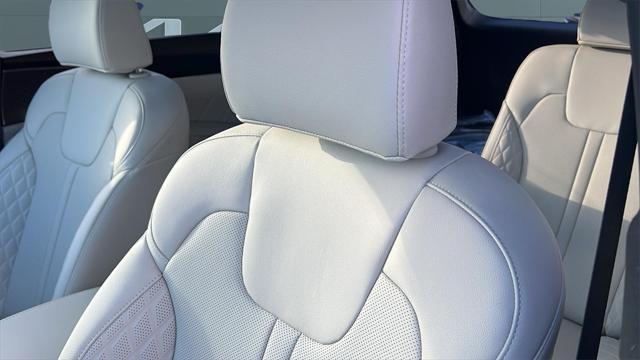 new 2025 Kia Sorento Hybrid car, priced at $48,700