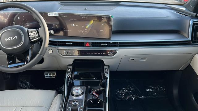 new 2025 Kia Sorento Hybrid car, priced at $48,700