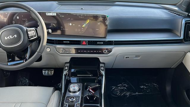 new 2025 Kia Sorento Hybrid car, priced at $48,700