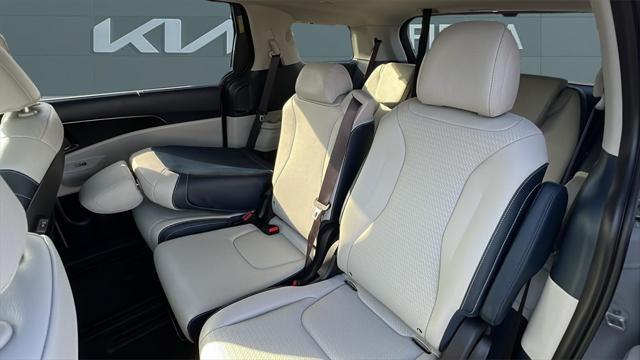 new 2026 Kia Carnival Hybrid car