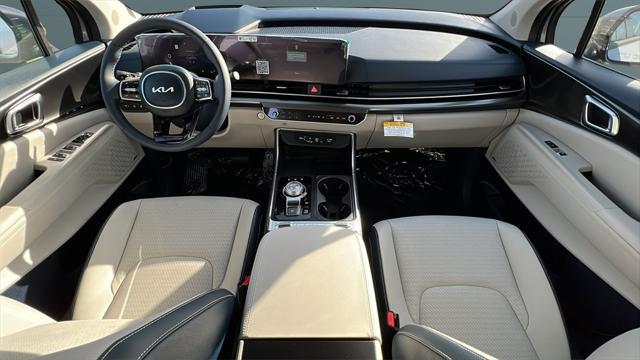new 2026 Kia Carnival Hybrid car