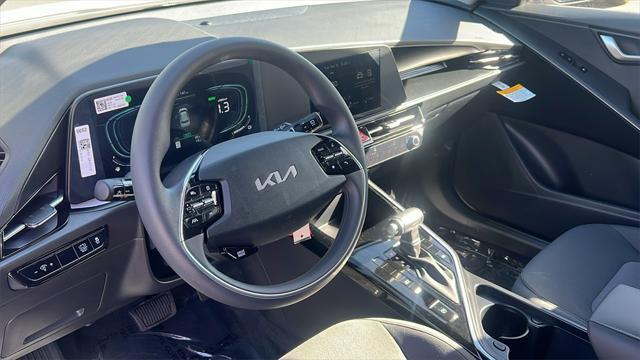 new 2025 Kia Niro car, priced at $29,310