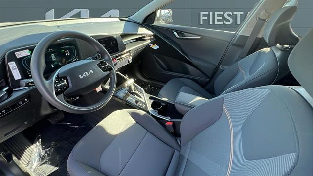 new 2025 Kia Niro car, priced at $29,310