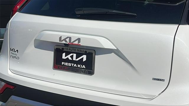new 2025 Kia Niro car, priced at $29,310
