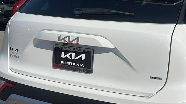 new 2025 Kia Niro car, priced at $29,310