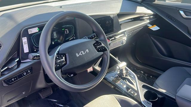 new 2025 Kia Niro car, priced at $29,310