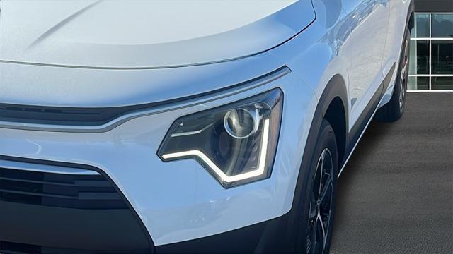 new 2025 Kia Niro car, priced at $29,310