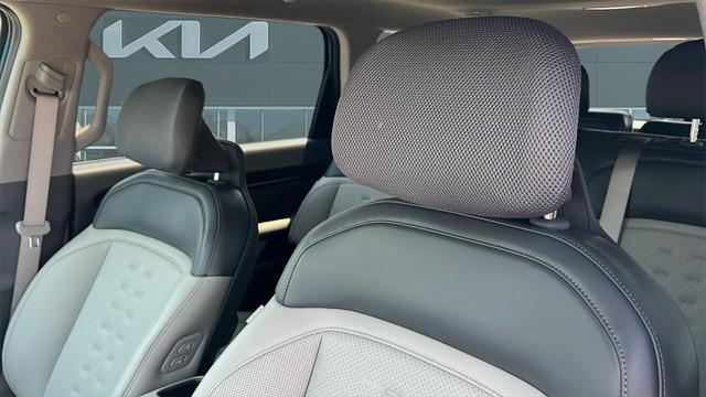 used 2022 Jeep Cherokee car, priced at $23,998