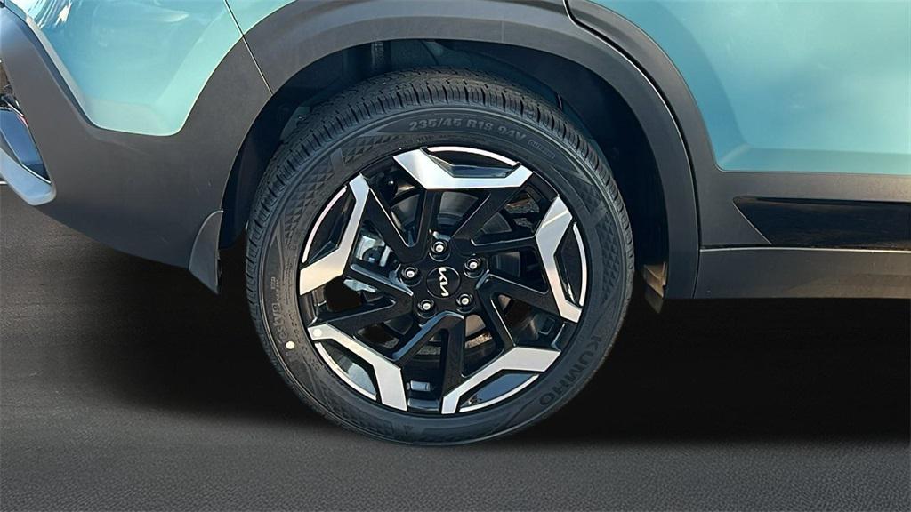 new 2026 Kia Seltos car, priced at $33,935