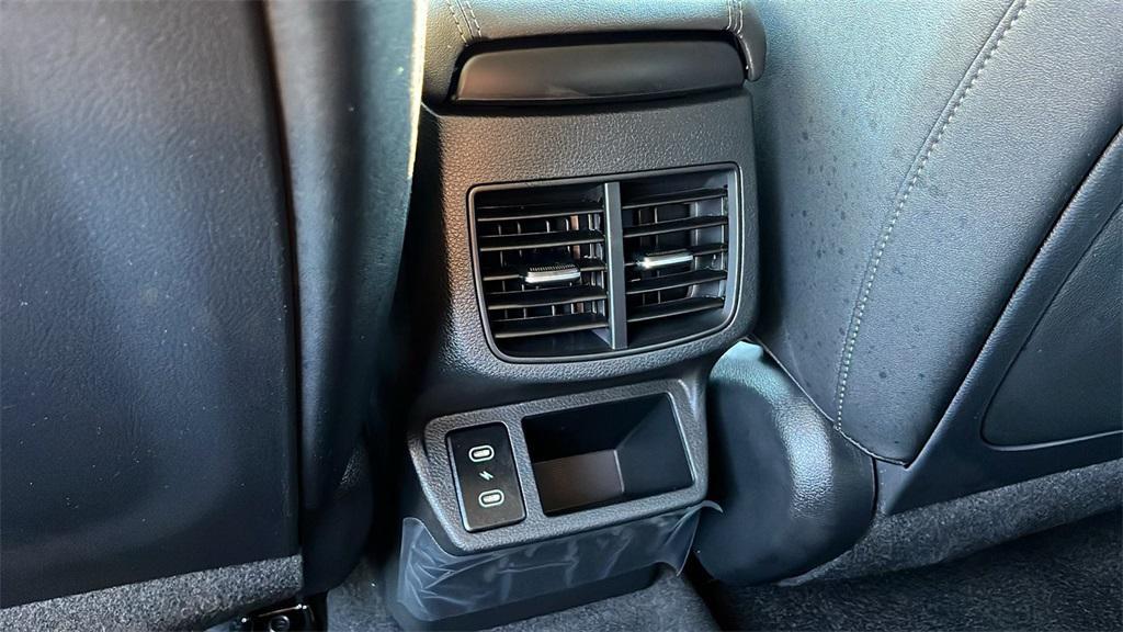 new 2026 Kia Seltos car, priced at $33,935