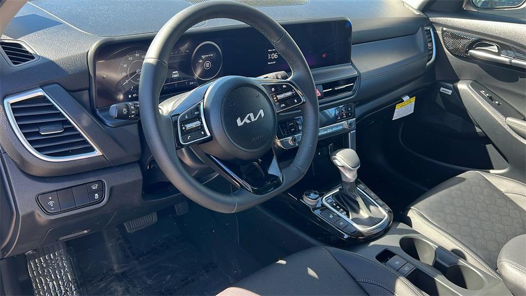 new 2026 Kia Seltos car, priced at $33,490