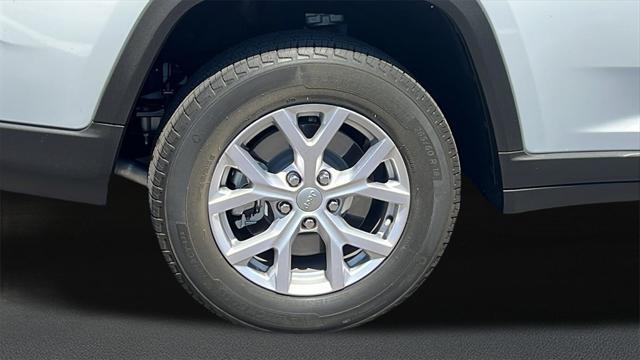 used 2022 Jeep Grand Cherokee L car, priced at $33,498