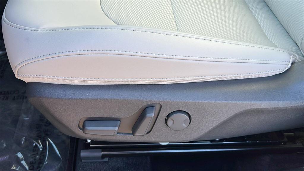 new 2025 Kia Niro car, priced at $31,970