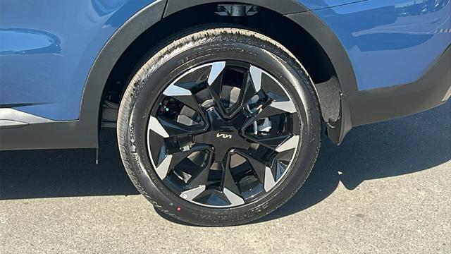 new 2025 Kia Sorento car, priced at $43,205