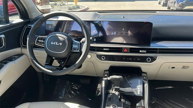 new 2025 Kia Sorento car, priced at $43,205