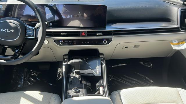 new 2025 Kia Sorento car, priced at $43,205