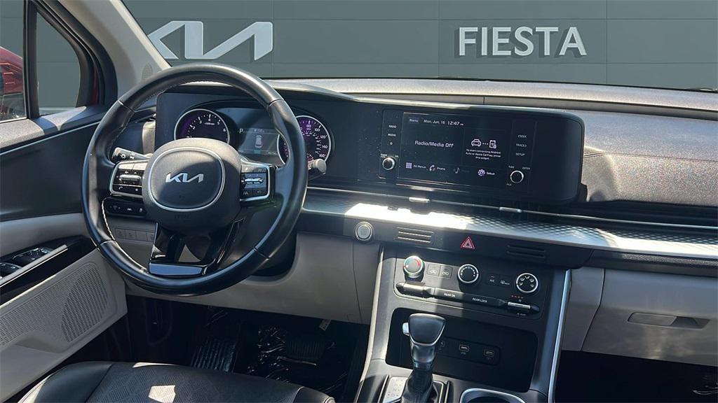 used 2022 Kia Carnival car, priced at $28,277